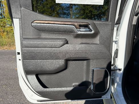 New 2026 Chevrolet Silverado 1500 LT w/ Z71 Off-Road Package image 24