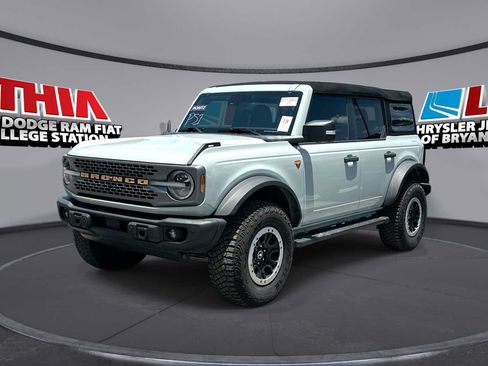 Used 2023 Ford Bronco Badlands AWD/4WD image 1