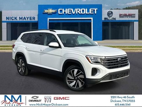 Used 2025 Volkswagen Atlas SE image 1