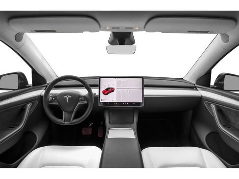 Used 2024 Tesla Model Y Long Range AWD/4WD image 9