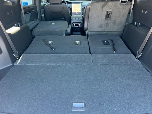 New 2026 GMC Acadia AT4 w/ Luxury Package AWD/4WD image 13