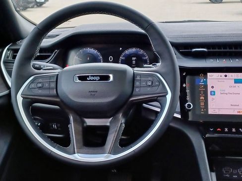 New 2026 Jeep Grand Cherokee L Limited w/ Limited Altitude Package AWD/4WD image 28