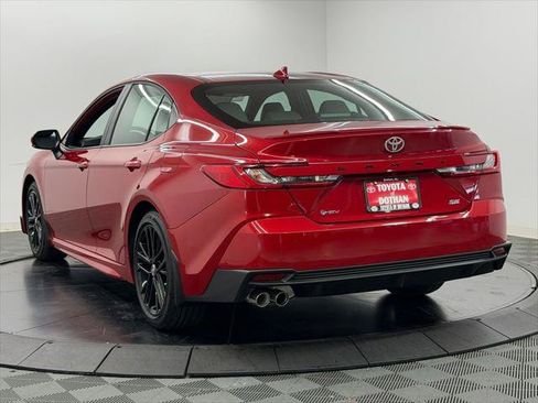Used 2026 Toyota Camry SE w/ Convenience Package FWD image 12