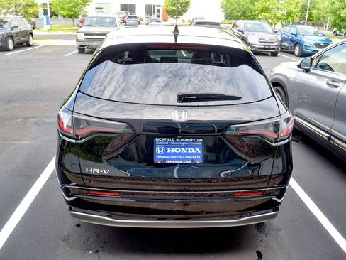 Used 2024 Honda HR-V EX-L image 17
