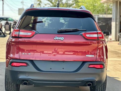 Used 2014 Jeep Cherokee Latitude image 4