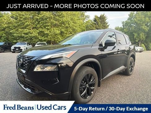 Certified 2023 Nissan Rogue SV w/ SV Premium B Package AWD/4WD image 3