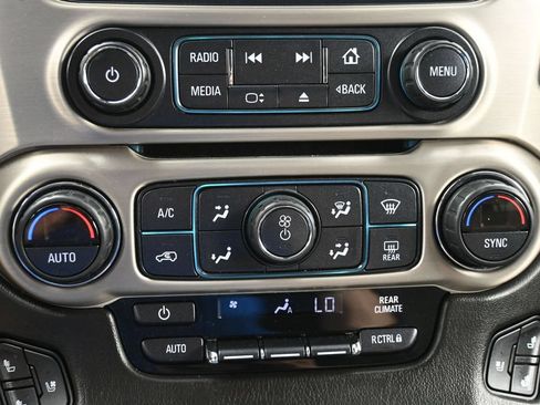 Used 2020 GMC Yukon Denali w/ Denali Ultimate Black Edition AWD/4WD image 12