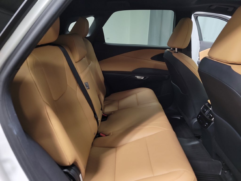 Used 2024 Lexus RX 350 w/ Convenience Package AWD/4WD image 33