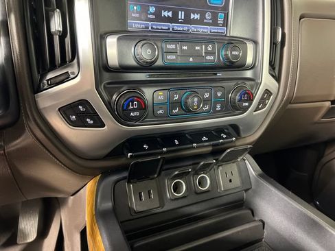 Used 2018 GMC Sierra 1500 SLT w/ Texas SLT Premium Package AWD/4WD image 19