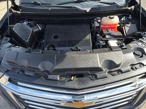 Used 2022 Chevrolet Traverse LT AWD/4WD image 24