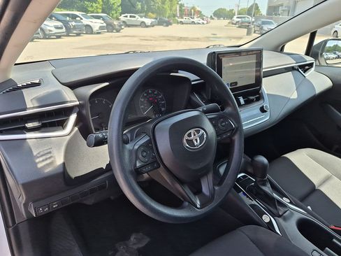 Used 2024 Toyota Corolla LE FWD image 15