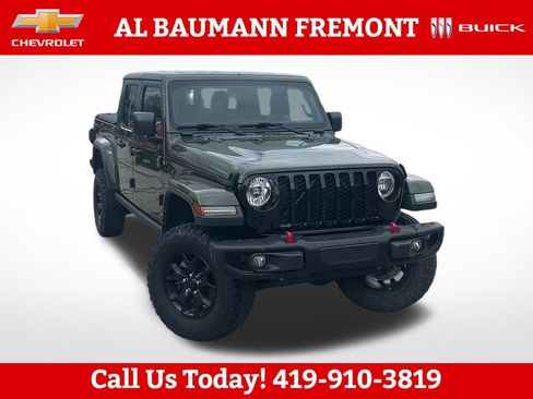 Used 2021 Jeep Gladiator Sport AWD/4WD image 1