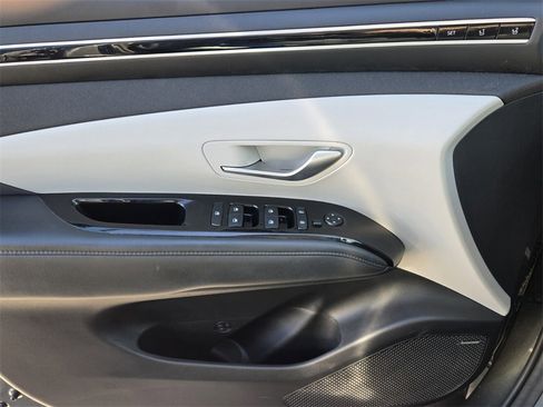 Certified 2022 Hyundai Tucson Limited image 30