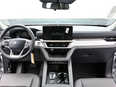 New 2025 Ford Explorer Active w/ Active Comfort Package image 16