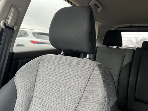 Used 2023 Nissan Rogue SV image 19