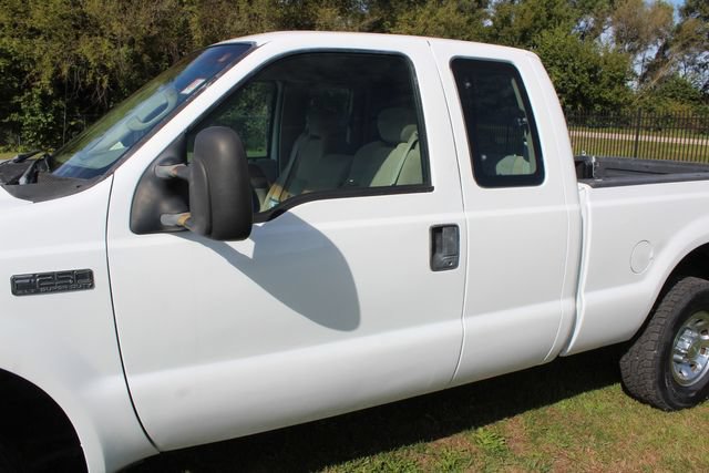 Used 2003 Ford F250 XLT AWD/4WD image 12