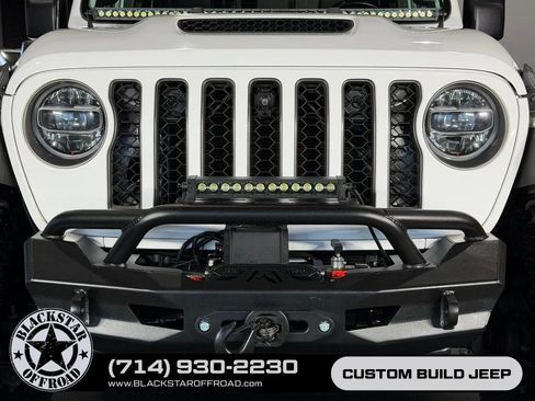 Used 2021 Jeep Gladiator Mojave AWD/4WD image 4