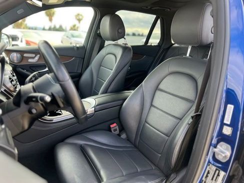 Used 2020 Mercedes-Benz GLC 300 image 11