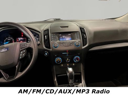 Used 2018 Ford Edge SE FWD image 9