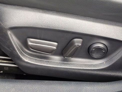 Used 2024 Toyota Camry SE image 14