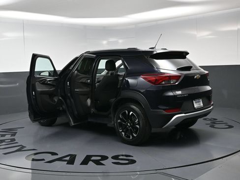 Used 2021 Chevrolet TrailBlazer LT w/ Convenience Package FWD image 28