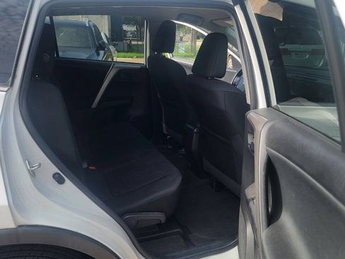 Used 2016 Toyota RAV4 LE FWD image 23