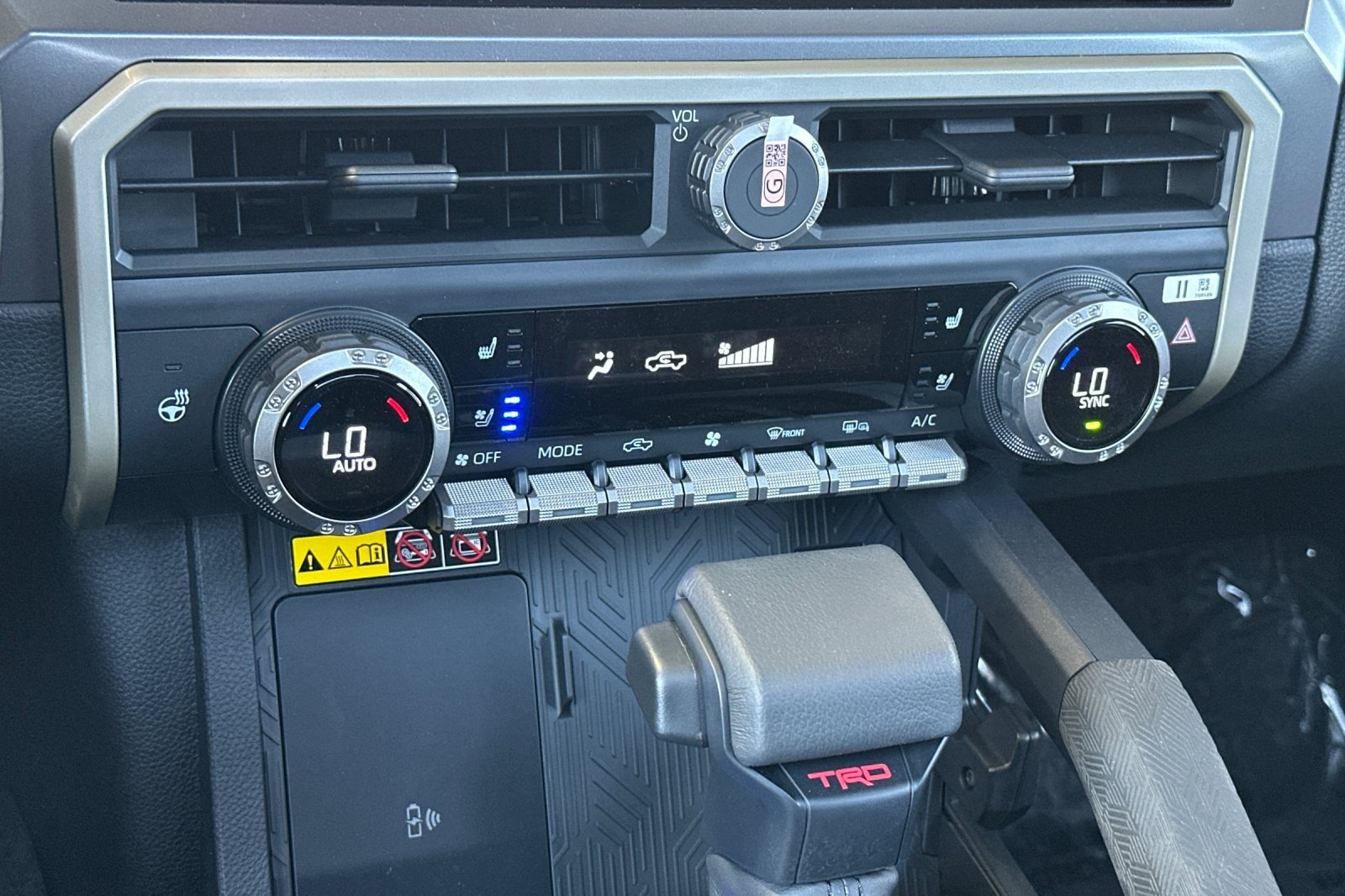 Certified 2026 Toyota Tacoma TRD Off-Road w/ TRD Off Road Premium Package AWD/4WD image 18
