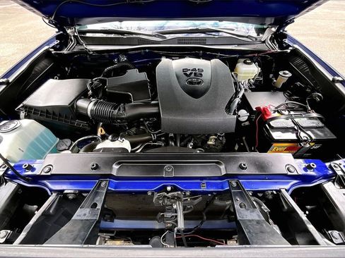 Used 2022 Toyota Tacoma TRD Off-Road image 27