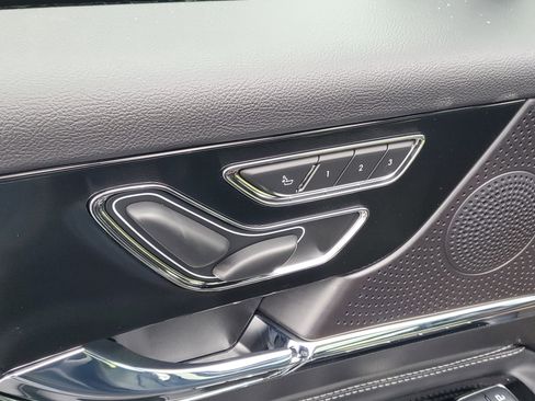 New 2026 Lincoln Corsair Premiere image 9