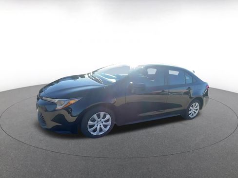 Used 2025 Toyota Corolla LE image 8