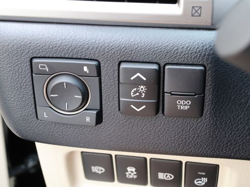 Certified 2023 Lexus GX 460 Premium w/ Premium Package AWD/4WD image 15