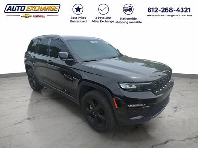 Used 2023 Jeep Grand Cherokee Limited w/ Black Appearance Package