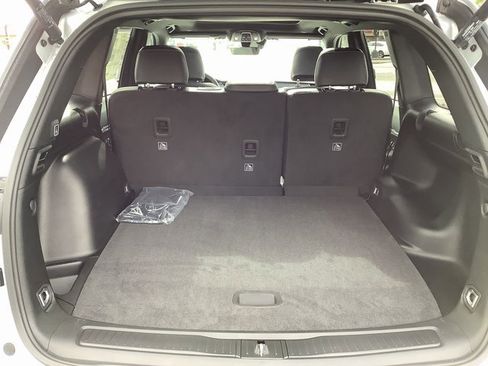 New 2025 Jeep Grand Cherokee Limited image 31