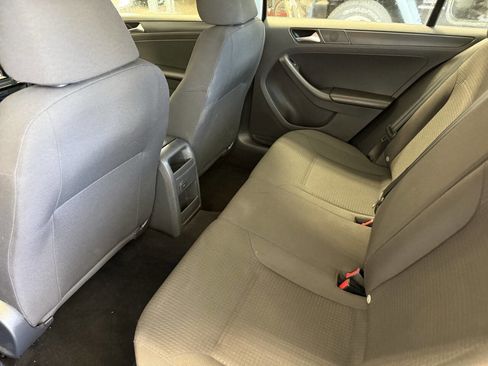 Used 2016 Volkswagen Jetta S FWD image 12