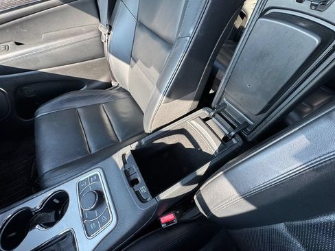 Used 2018 Jeep Grand Cherokee High Altitude AWD/4WD image 28