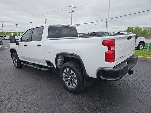 Used 2025 Chevrolet Silverado 2500 Custom w/ Custom Value Package image 11