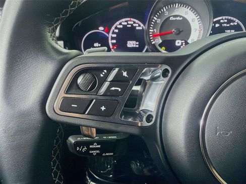 Certified 2022 Porsche Cayenne Turbo image 13