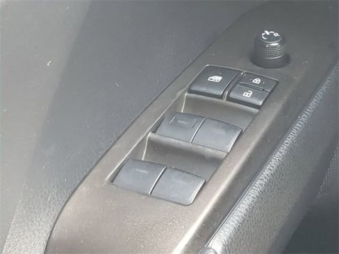 Certified 2023 Toyota Camry SE image 21