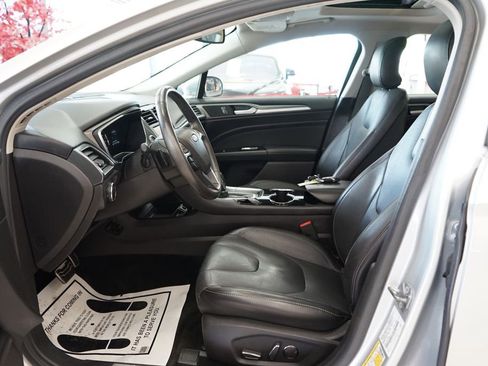 Used 2016 Ford Fusion Titanium FWD image 26