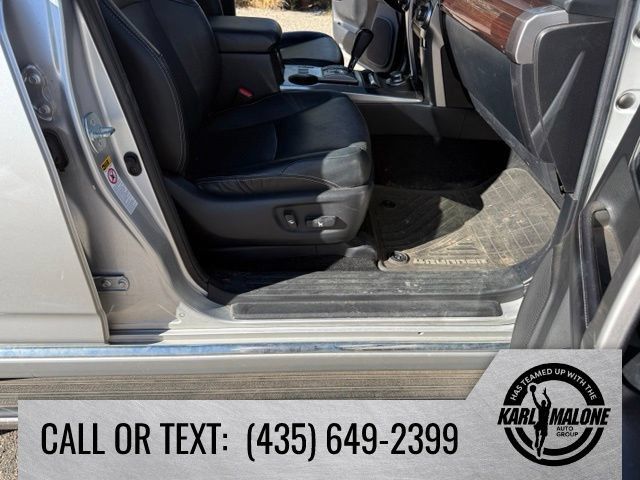 Used 2016 Toyota 4Runner Limited AWD/4WD image 39