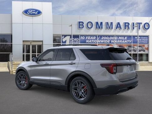 New 2026 Ford Explorer ST-Line w/ ST-Line Street Pack AWD/4WD image 4