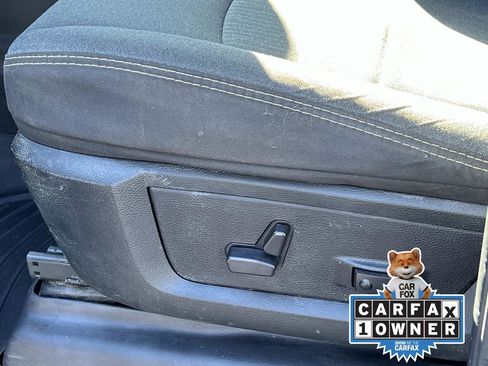 Used 2024 RAM 3500 Big Horn w/ Sport Appearance Package image 25