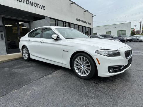 Used 2016 BMW 528i xDrive Sedan w/ Premium Package AWD/4WD image 2
