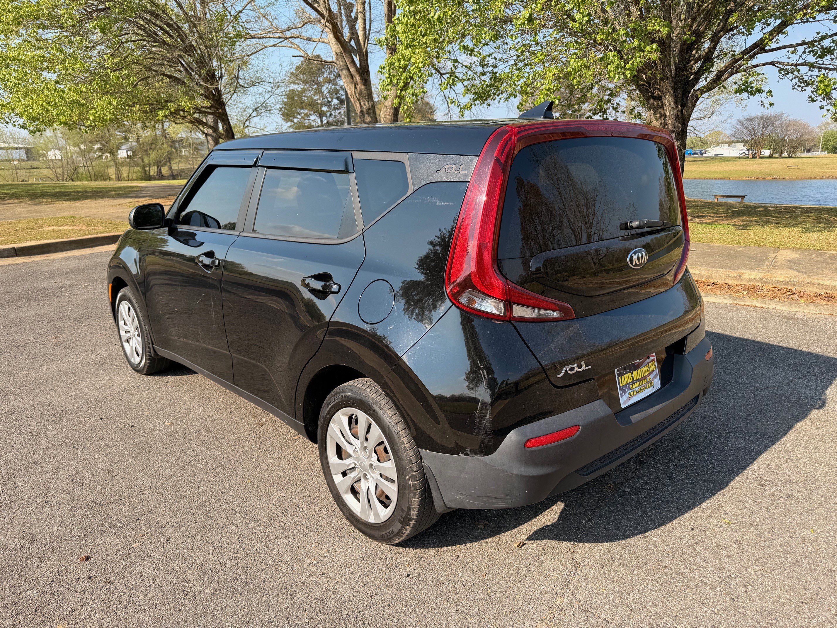 Used 2020 Kia Soul LX FWD image 3