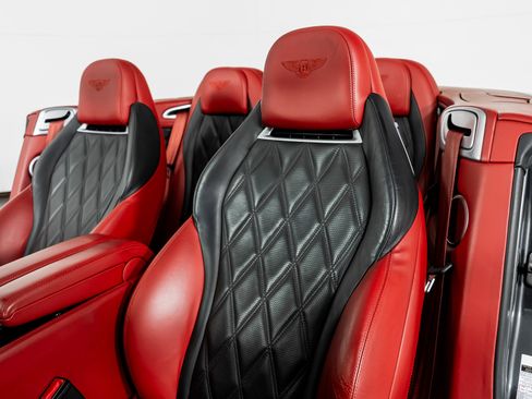 Used 2014 Bentley Continental GT image 3