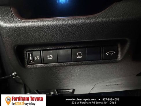 Used 2019 Toyota RAV4 Limited w/ Advanced Technology Package AWD/4WD image 20