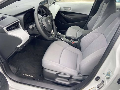 Used 2026 Toyota Corolla SE FWD image 15