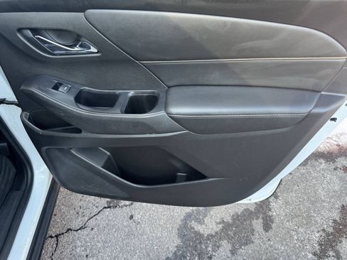 Used 2018 Chevrolet Traverse LS AWD/4WD image 33