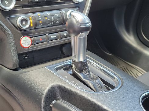 Used 2016 Ford Mustang Coupe RWD image 27