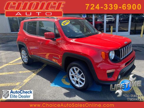 Used 2019 Jeep Renegade Latitude w/ Cold Weather Group AWD/4WD image 1